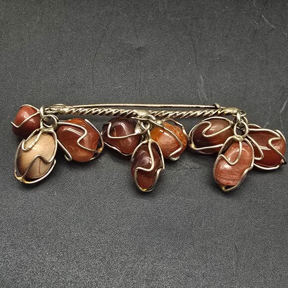 Red Agate Gemstone Brooch Wire Wrapped Silver Tone - Picture 1 of 6